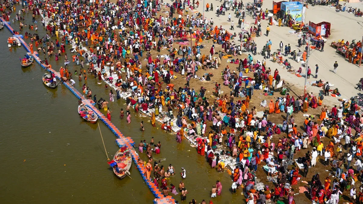 माघी पूर्णिमा के बाद महाकुंभ से कल्पवासियों की विदाई, अब शुरू होंगे 4 वर्ल्ड रिकॉर्ड बनने