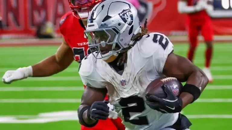 Ashton Jeanty Injury Update: Raiders RB Exits Practice with Right Knee Injury