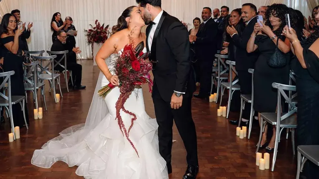 Mallory Zapata Marries Rigoberto Limas: Love Is Blind Alum's Chicago Wedding Mallory Zapata Marries Rigoberto Limas Love Is Blind Alum's Chicago Wedding