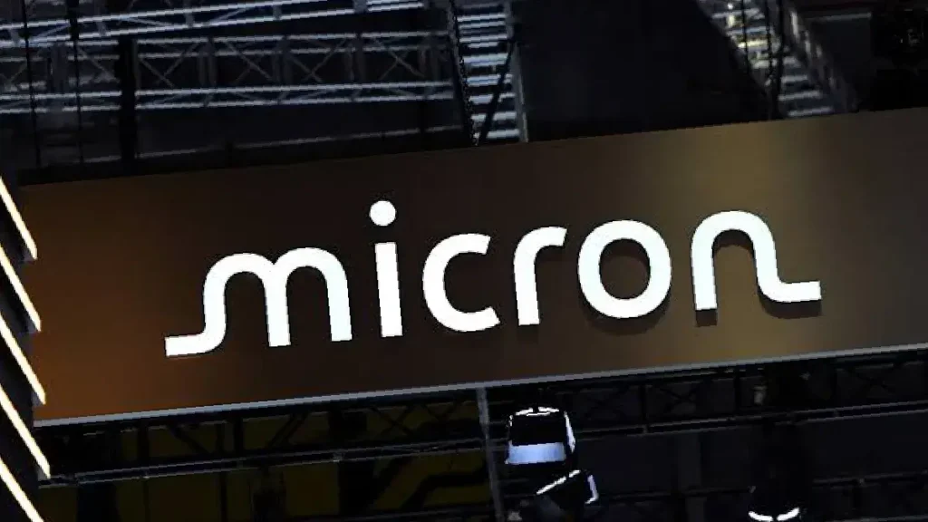 Micron Stock Reclaims $1,000 as Goldman Raises Target What It Means for MU