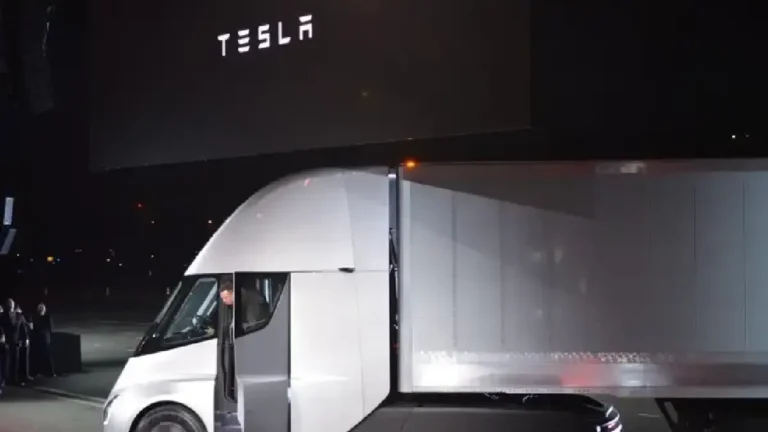 Tesla is beginning Semi electric truck deliveries