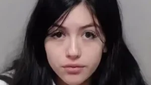 Texas Mom, 18, Charged After 1-Month-Old Baby Was Left With Stranger at Bus Stop